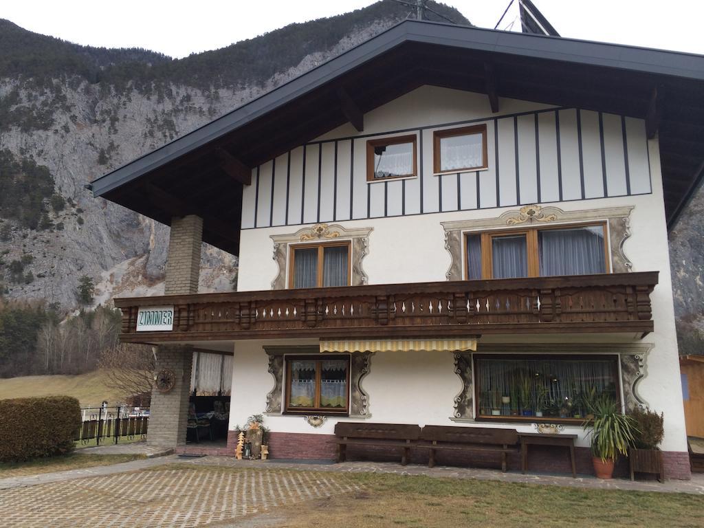 Haus Scholl Bed & Breakfast Nassereith Eksteriør bilde