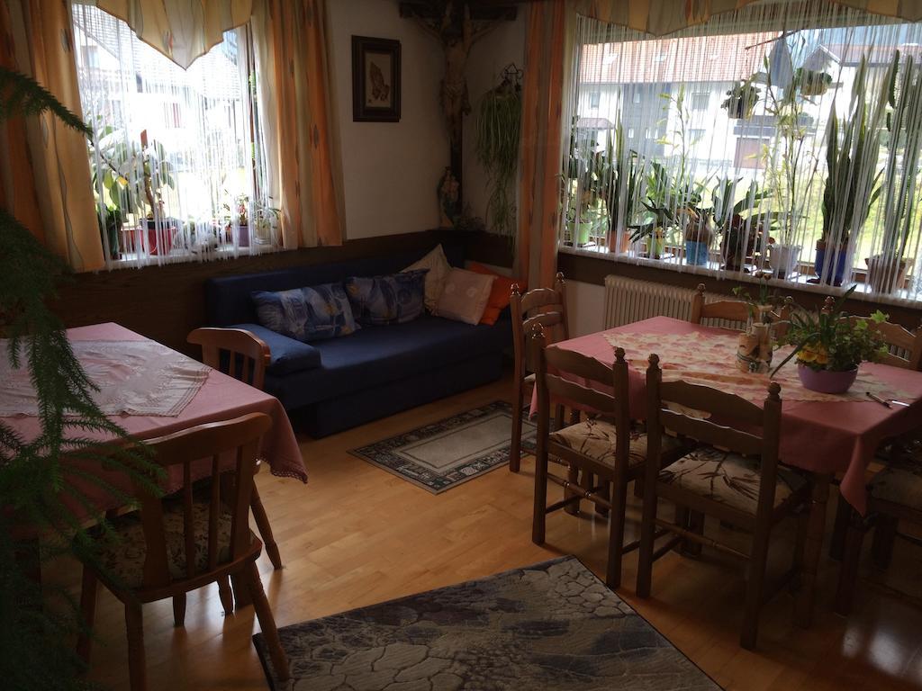 Haus Scholl Bed & Breakfast Nassereith Eksteriør bilde